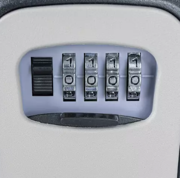 Kodinė dėžutė raktams su dangteliu