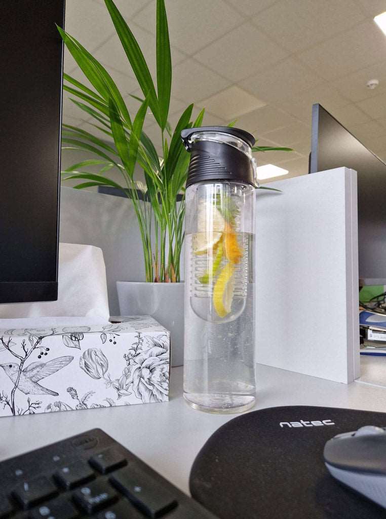 Gertuvė su įdėklu vaisiams, 800ml, juoda